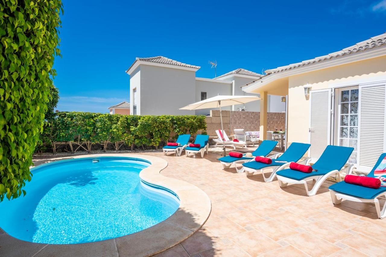Beautiful Villa Anna With Heated Pool Адехе Екстериор снимка