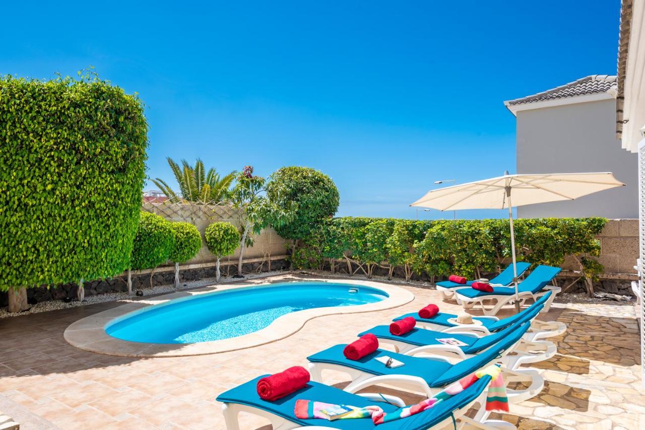 Beautiful Villa Anna With Heated Pool Адехе Екстериор снимка