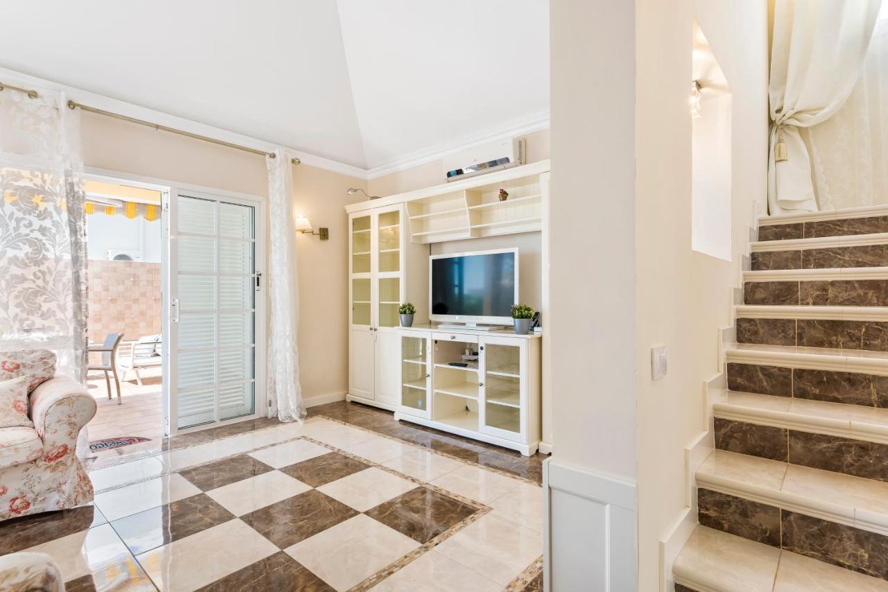 Beautiful Villa Anna With Heated Pool Адехе Екстериор снимка